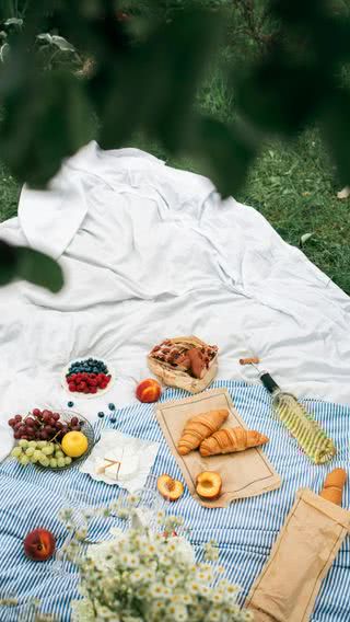 【10位】ピクニック|春のiPhone壁紙