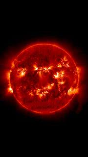 灼熱の太陽 | かっこいい宇宙のスマホ壁紙