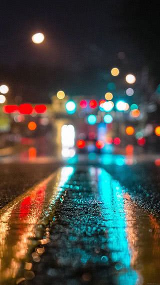 雨の道路