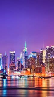 ニューヨークの七色の夜景