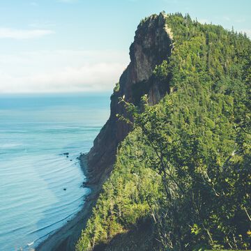 険しい海岸