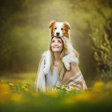 犬と女性