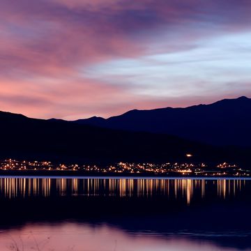 海沿いの夜景