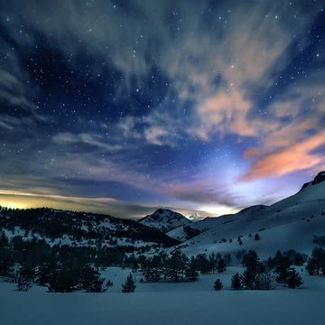 雪山の星空