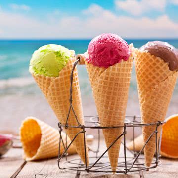 浜辺のアイスクリーム