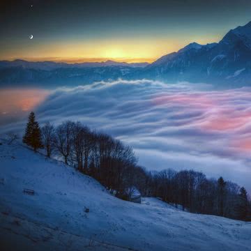 雲の上の山