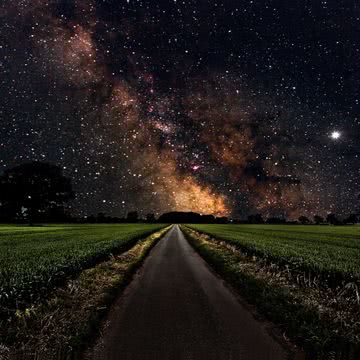 あぜ道の夜空