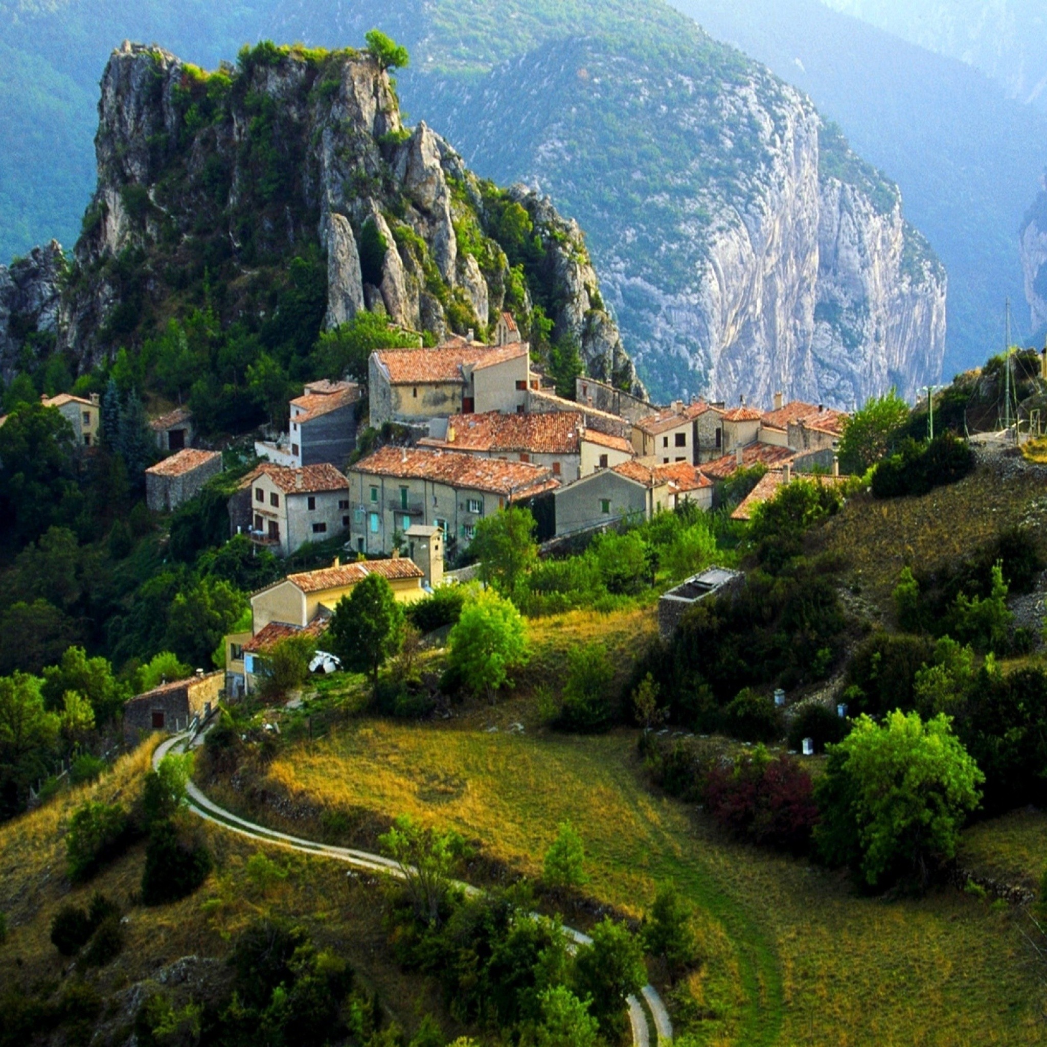 discovering-beautiful-landscapes-in-france