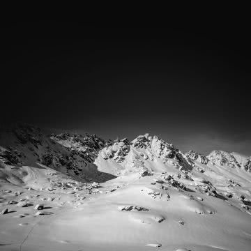 雪山 - モノクロ写真