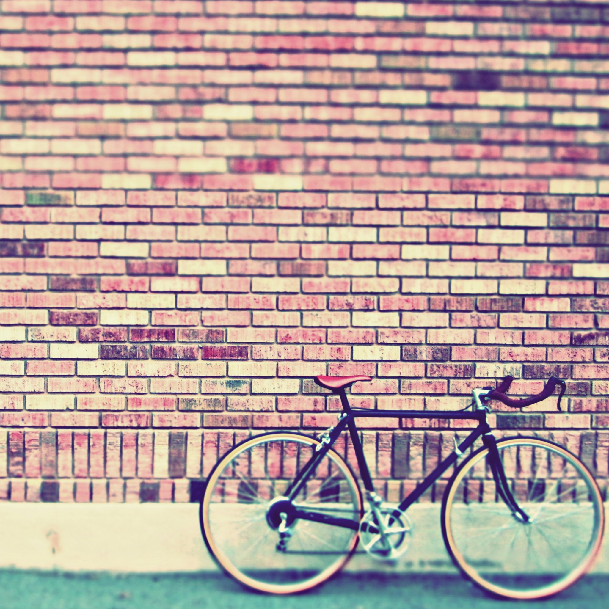 自転車とレンガの壁 Ipad タブレット壁紙ギャラリー