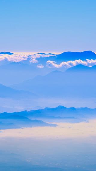 山と空