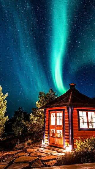 山小屋の夜