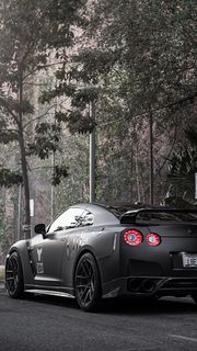 Nissan GT-R