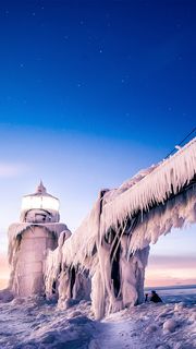 Lighthouse Beach in Winter