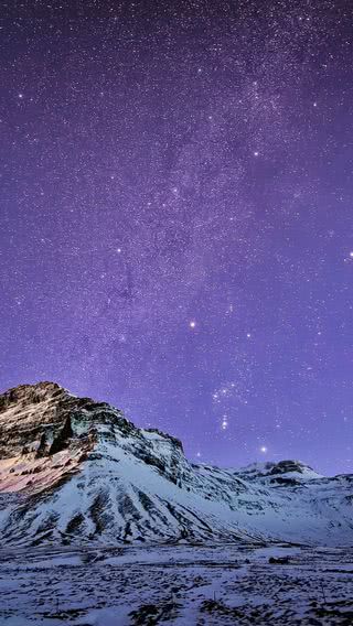 雪山の星空