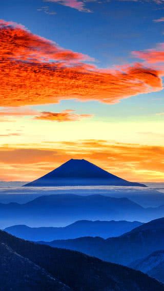 夕暮れの富士山