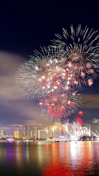 海辺の打ち上げ花火