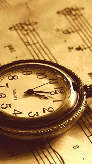 懐中時計と楽譜 | レトロ感がおしゃれなiPhone壁紙