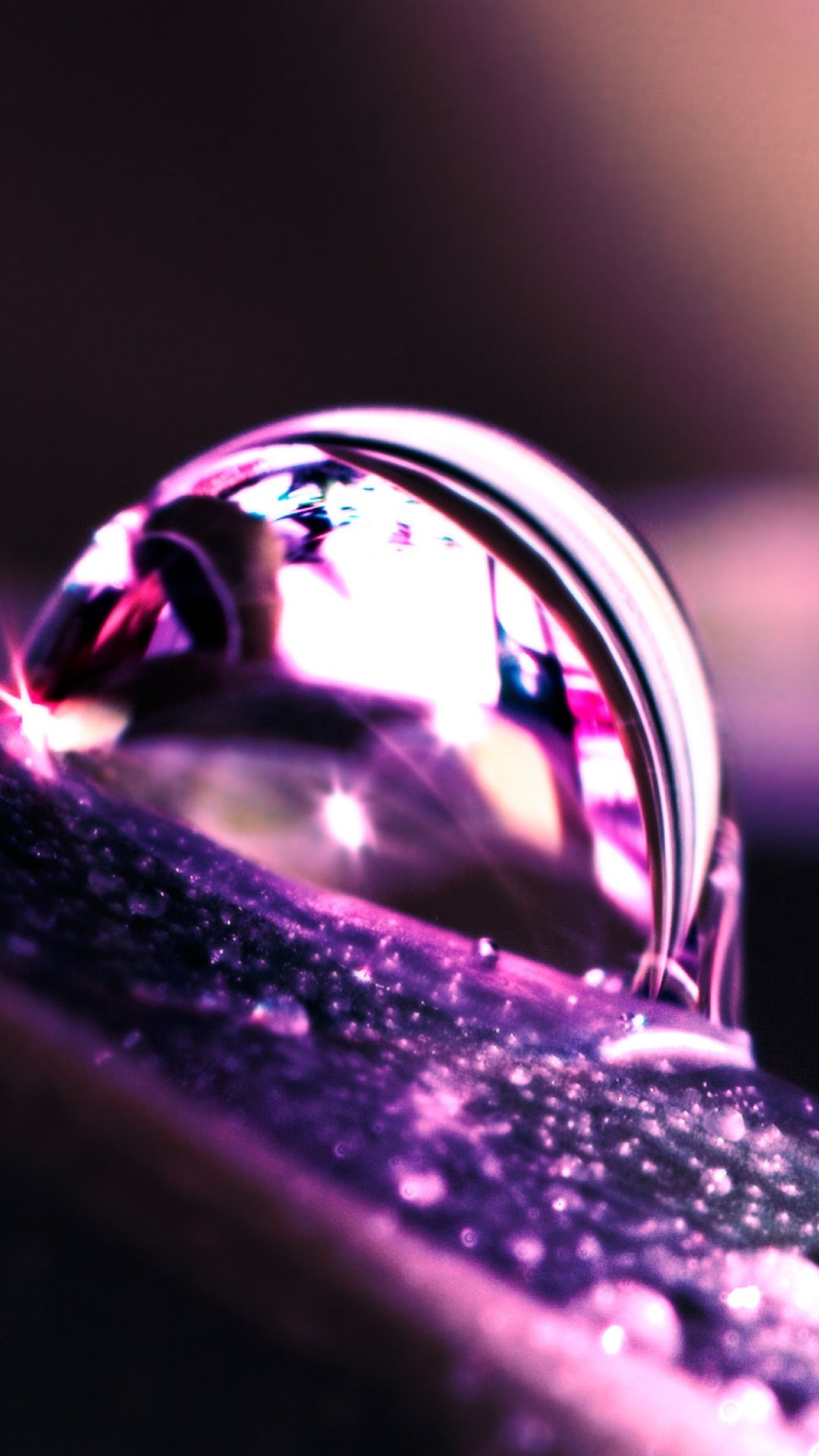 水晶玉のような水の雫 Iphone11 スマホ壁紙 待受画像ギャラリー