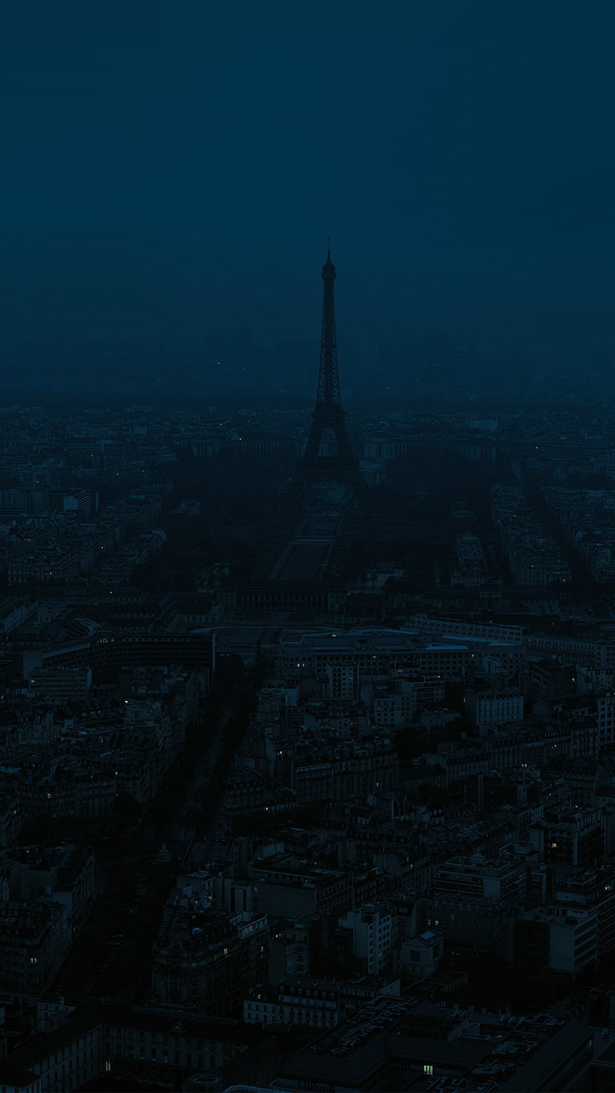 闇夜のパリの街 Iphone11 スマホ壁紙 待受画像ギャラリー