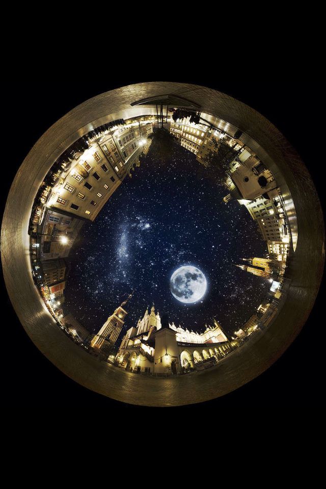 丸い窓から見上げる夜の街 Iphone壁紙ギャラリー