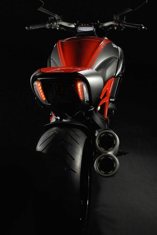 Iphone Ducati Wallpaper Car Background Iphone壁紙ギャラリー