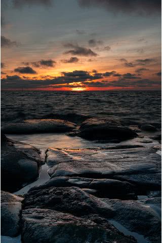 夕暮れの海