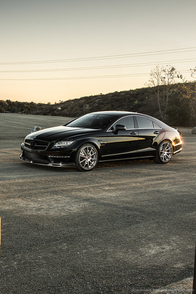 Mersedes CLS 63 AMG чёрно белый