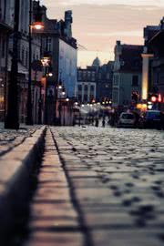 石畳の街道