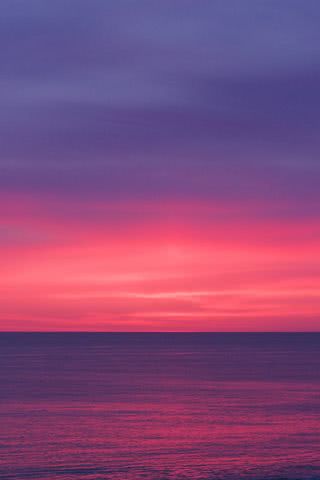 夕暮れの水平線