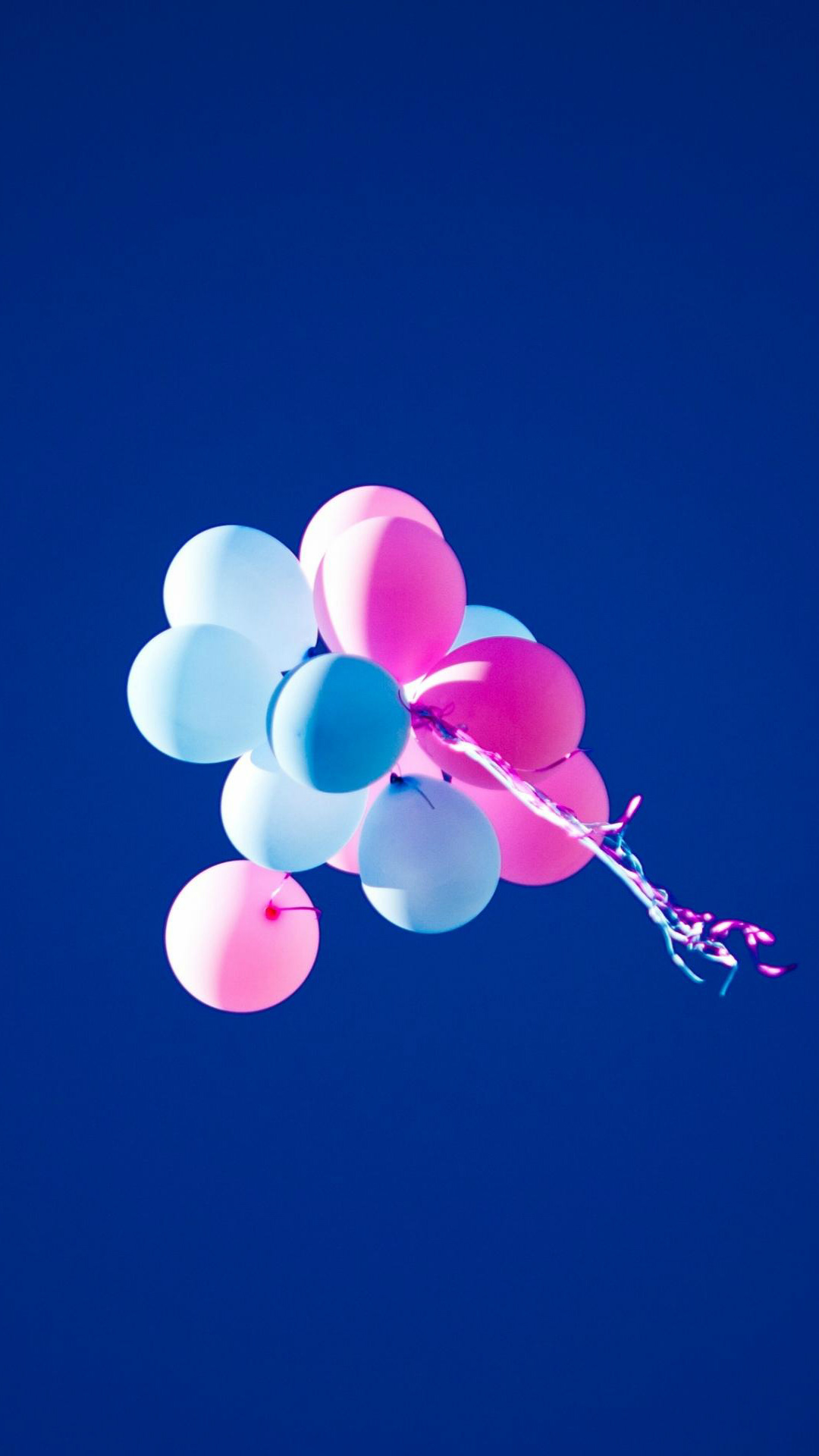 Flying Balloons In Blue Sky Iphone 6 Wallpaper Download Iphone Wallpapers Ipad Wallpapers One Stop Download Iphone12 スマホ壁紙 待受画像ギャラリー