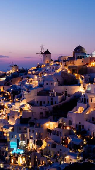 サントリーニ島の夜景 | ギリシア