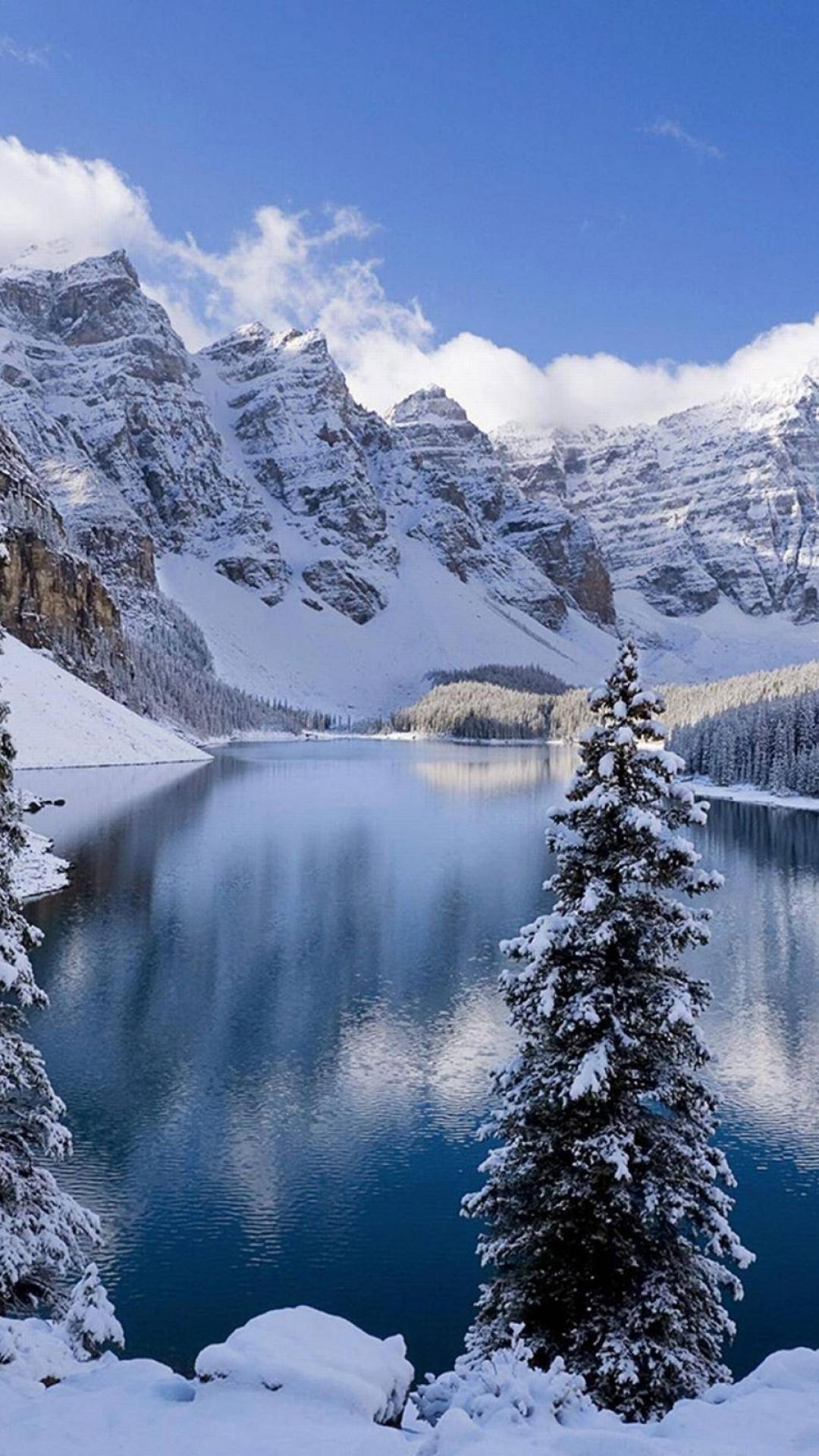 真っ白な雪景色の湖畔 Iphone13 スマホ壁紙 待受画像ギャラリー