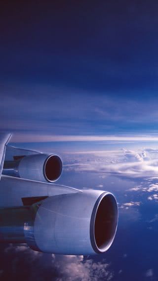 飛行機から見た空