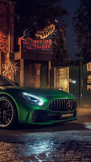 メルセデスAMG GT R