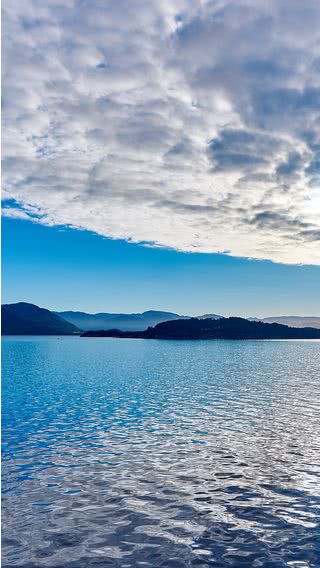 青い海、白い雲