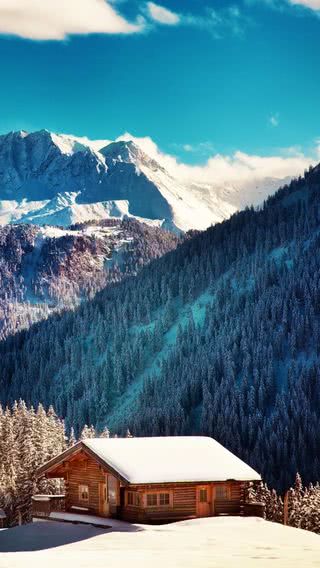 雪山のロッジ