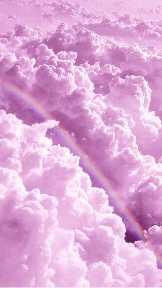 虹とピンク色の雲