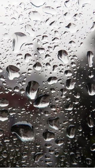 雨に濡れたガラス|ガラスのiPhone壁紙