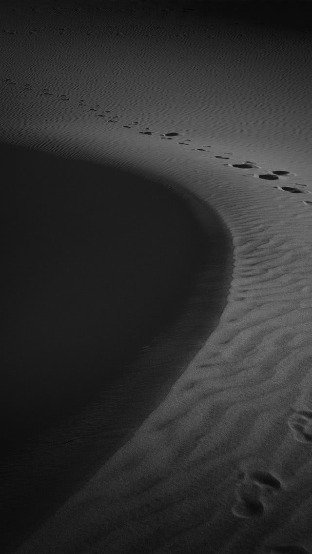夜の砂漠の足跡 スマホ壁紙 Iphone待受画像ギャラリー