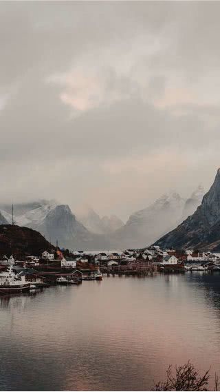 ノルウェーの海辺の町