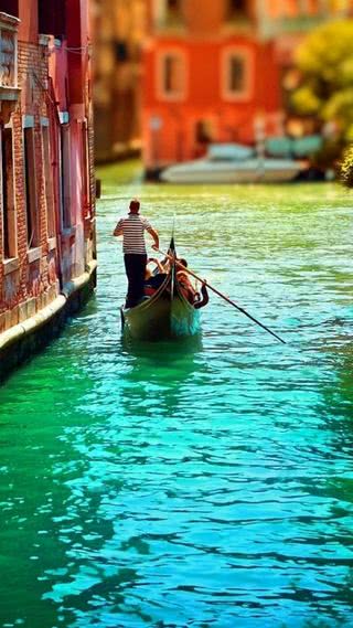 ヴェネツィアの運河