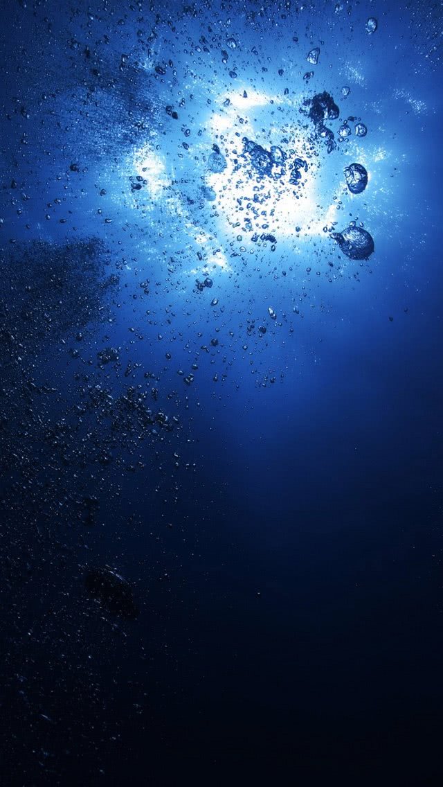 水の底から見上げる スマホ壁紙 Iphone待受画像ギャラリー