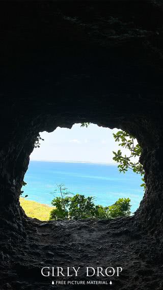 海辺の洞窟