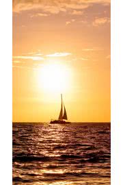 ヨットと夕日の海