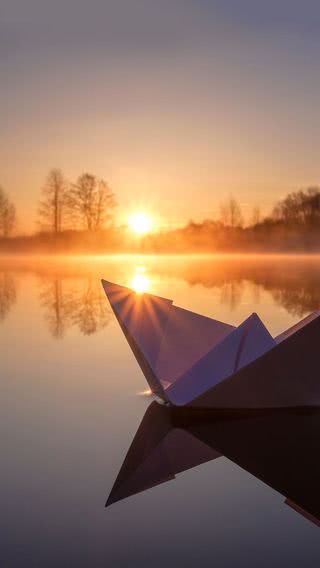 折り紙の舟