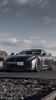 Nissan GT-R | スポーツカーのiPhone壁紙
